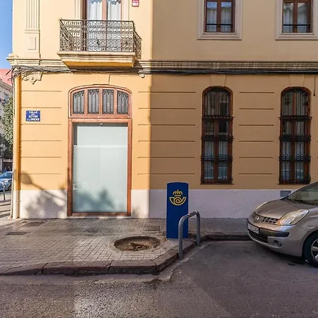 Premium By The Turia River 3 *